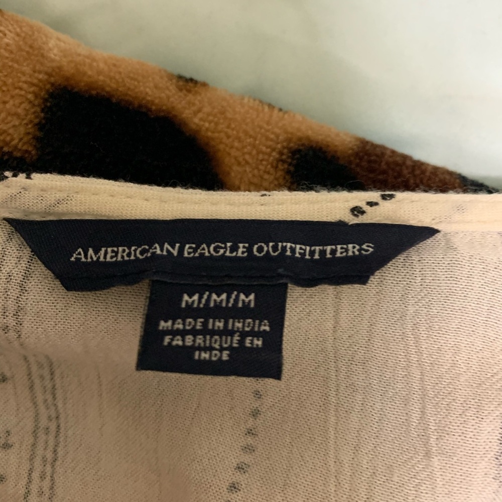 American Eagle shirt
